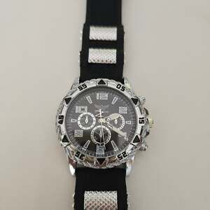 Zhowe men's silver-tone Quartz Chronograph style sports watch with black silicon